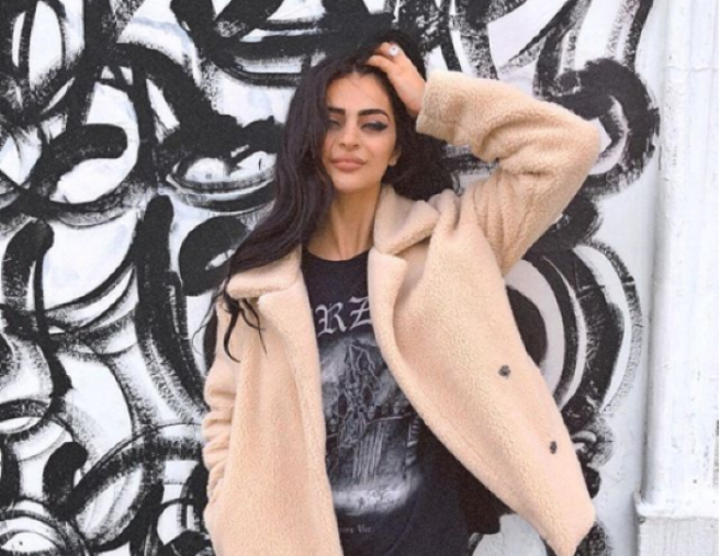 Influencer gets rejected from Paris landmark because of THIS DRESS