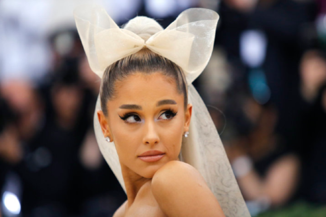 Ariana Grande’s Christmas tree is symbolic, but pretty eerie…