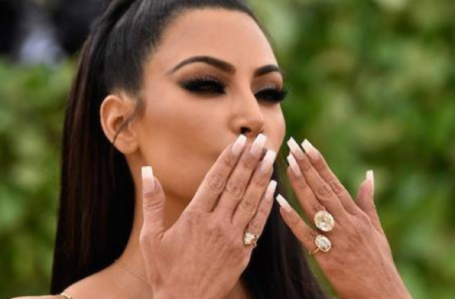 Ooh La La: French manicures are making a CHIC comeback