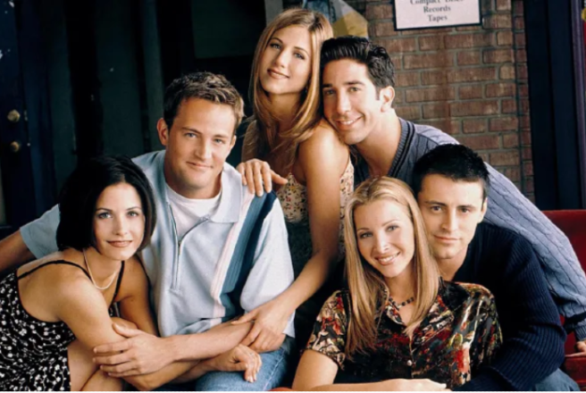 This Friends superfan RECREATED the pilot episode in pyjamas