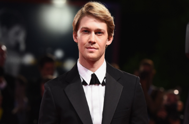 Joe Alwyn rejects idea that his relationship is ‘strangely private’