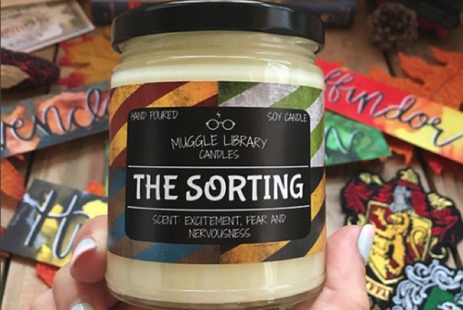 Harry Potter fans! This candle can tell you your Hogwarts house