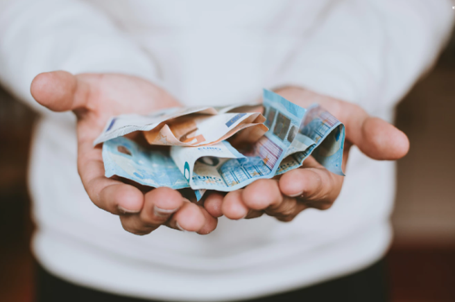 This 18-year-old accidentally became a MILLIONAIRE for a day