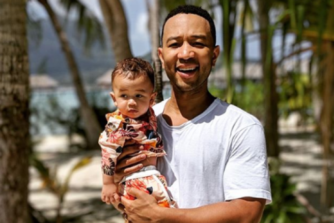 ‘They grow up so fast’: Chrissy Teigen trolls John with baby photo