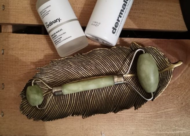 So, what do jade and quartz rollers actually DO for your skin?