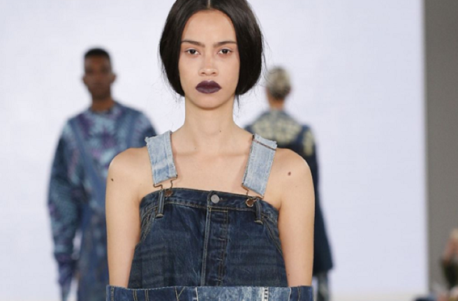 FYI: Boot-cut jeans are making a controversial comeback