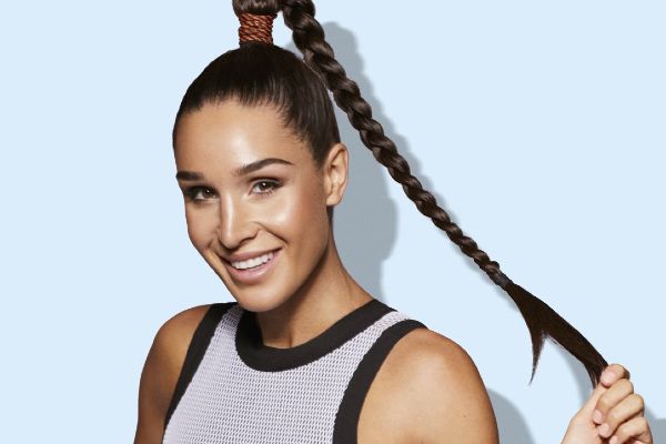 Blogger Kayla Itsine welcomes baby girl – and the name is FAB