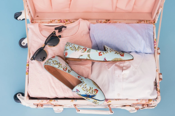 10 beauty essentials you HAVE to pack in your suitcase this summer