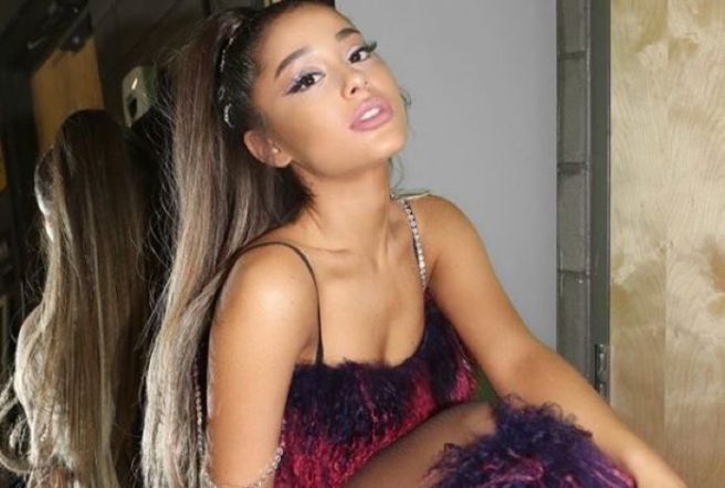Ariana Grande honours Manchester Arena attack in poignant way