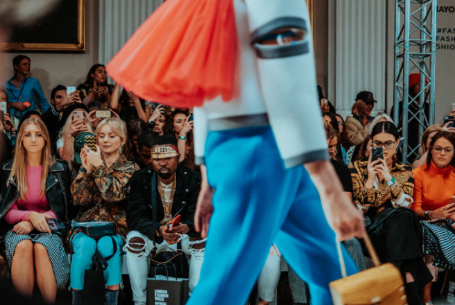 Designer gear up for grabs: Dress for Success to host flash sale