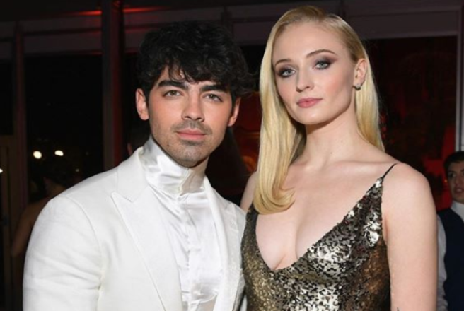 Sophie Turner and Joe Jonas share first photos of French wedding