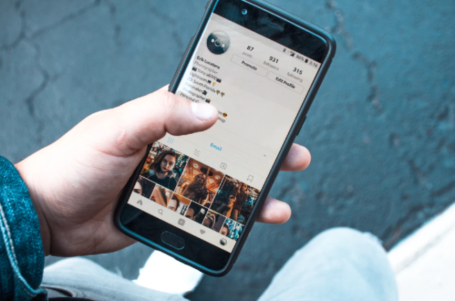 Instagram trialing new feature which hides total number of likes