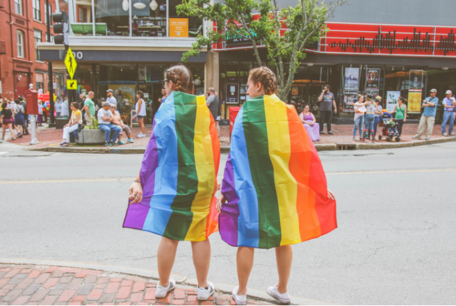 Vital new Tinder feature installed to protect LGBTQ+ travellers abroad