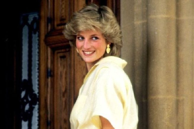 Hailey Bieber Channels Princess Diana In Iconic New Vogue