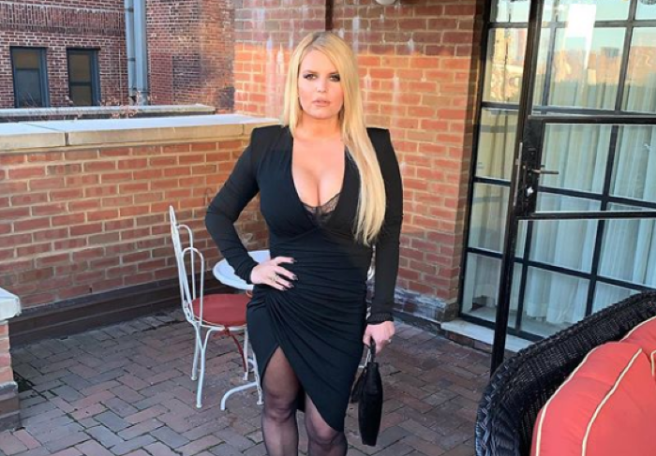 Jessica Simpson shows off 100 lbs weight loss and she looks stunning