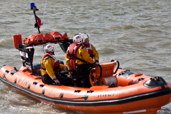 Breaking: Missing paddle boarders have been found alive in Galway
