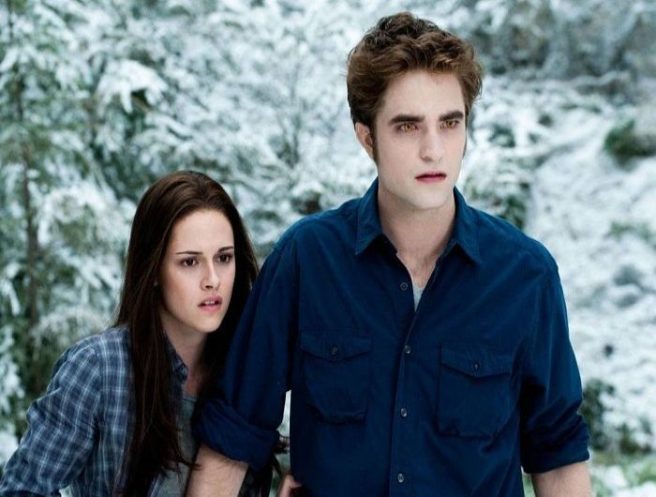 Stephanie Meyer confirmed she’s writing two new Twilight books