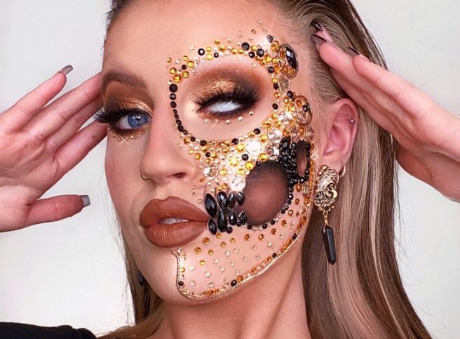Step by step glam skull make-up tutorial for Halloween