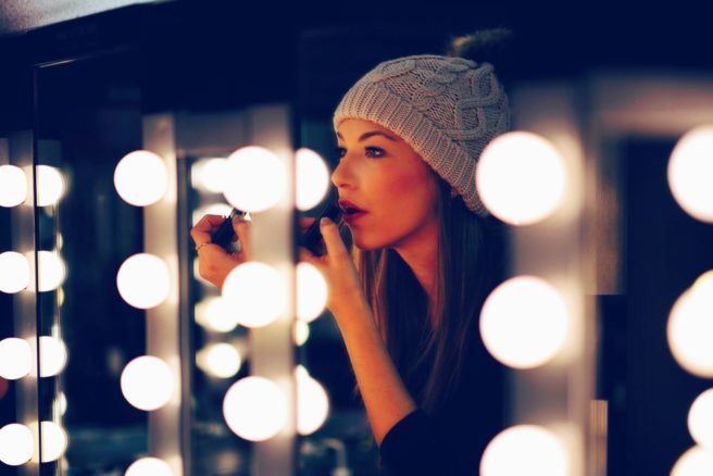 This 25 piece brush gift set will bring a smile to a make-up lovers face