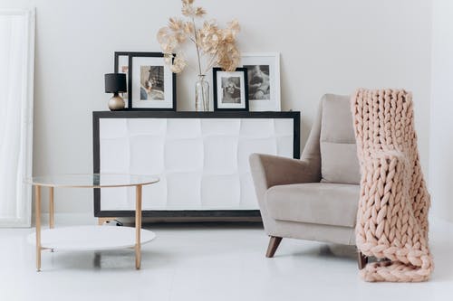 Our top quick tips for a cosier living room!