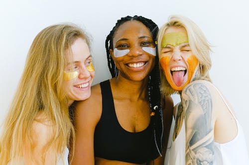 Galentine’s gifts she’ll love – because our friends deserve to be spoiled
