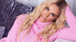 Katie Price announces that she’s pregnant with baby number six
