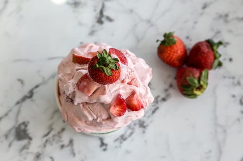 This strawberry cheesecake ice-cream recipe is to die for