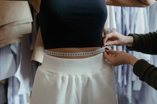 These are the three best exercises you can do for a snatched waist!