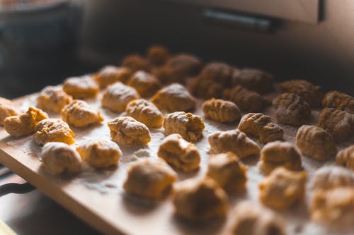 This 3-ingredient gnocchi recipe is our new favourite lunch recipe!