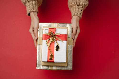 The luxe Christmas present wishlist for the girl who has everything!