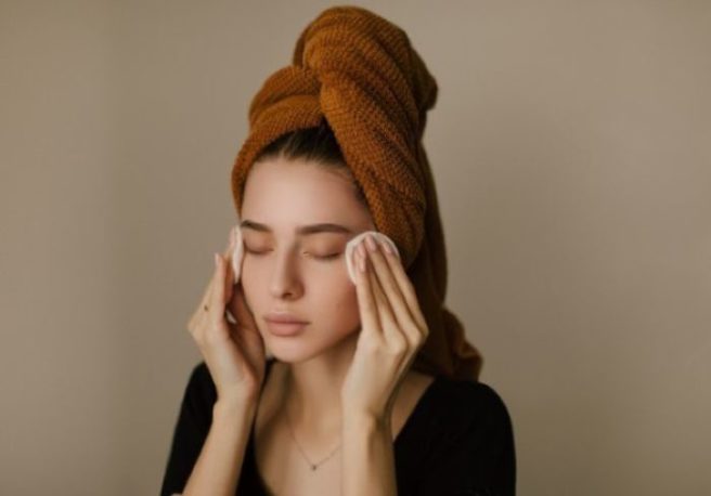 Clarins Aroma gives you the power of aromatherapy, naturally