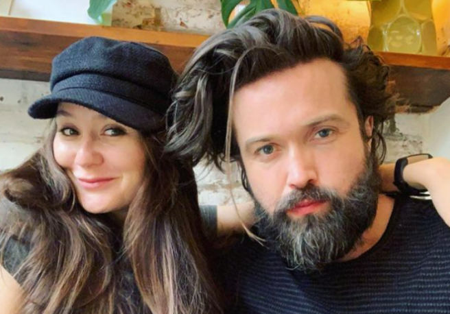 Hollyoaks stars Emmet J Scanlan & Claire Cooper expecting second child