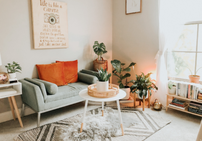 Redecorating? Here are our top quick tips for a cosier living room