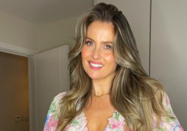 Influencer Dominique Nugent excitedly announces her engagement