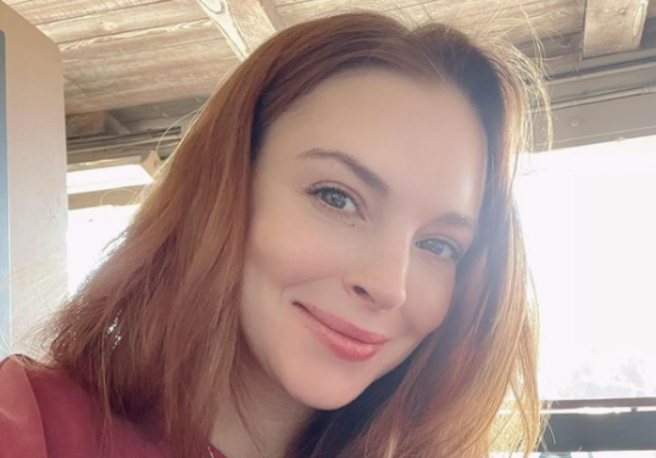 Pics: Lindsay Lohan shares snaps from new Netflix Christmas movie