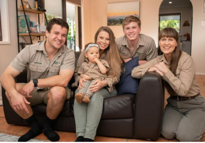 Bindi Irwin shares family snap with touching message