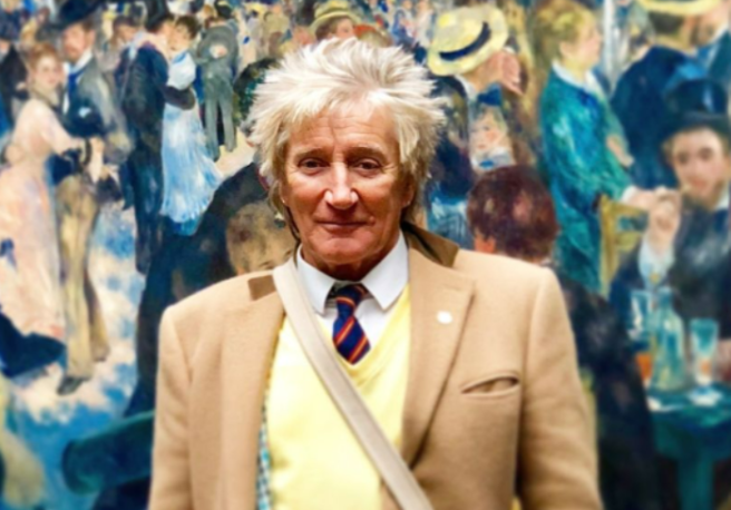 Singer Rod Stewart renting home for Ukrainian refugee family