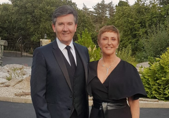 Daniel O'Donnell renews wedding vows with wife Majella | SHEmazing!