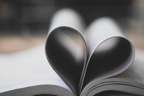 20 struggles every bookworm knows!