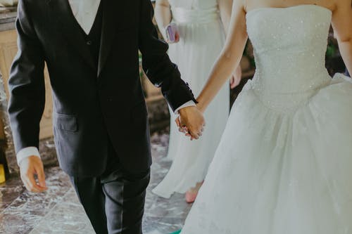 These are the trends and traditions that brides are saying are outdated!