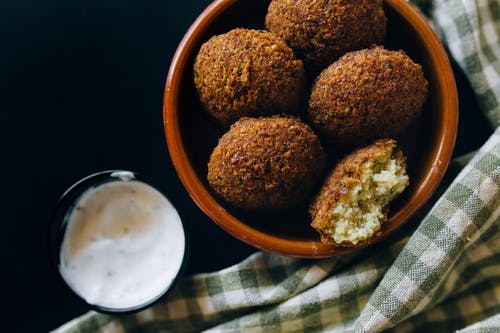Meal prep Sundays: Mint and hummus falafel bowl
