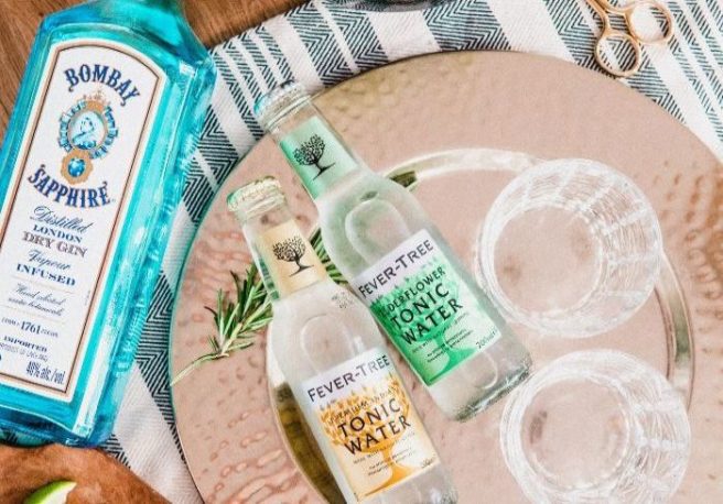 Drinking gin can help ease hayfever, according to science