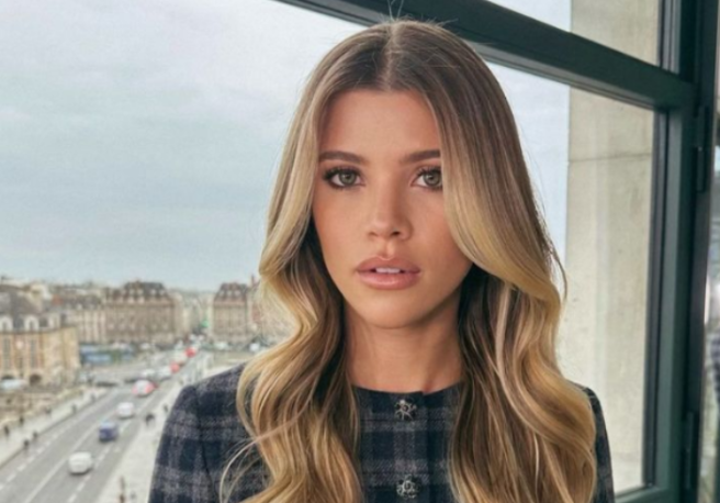 Sofia Richie unveils photos of painful-looking black eye