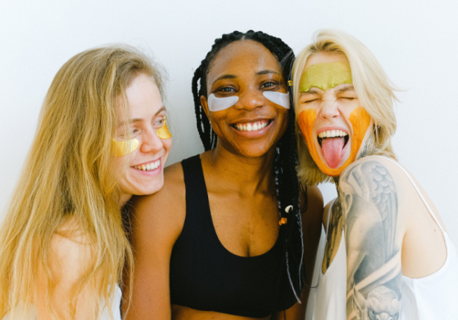 These are the signs that you’re using too many skincare products