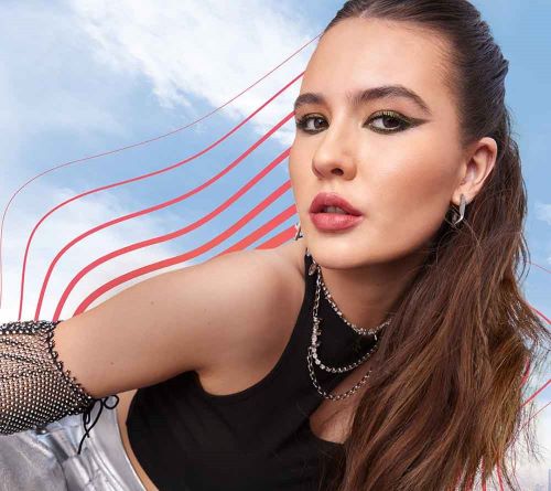Breakout sensation Mimi Webb named the new face of Maybelline