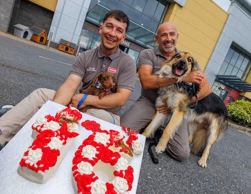 Petmania celebrates 16th birthday with fun twist!