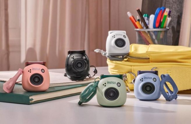 Say hello to INSTAX Pal: your new pocket-sized photographic pal!