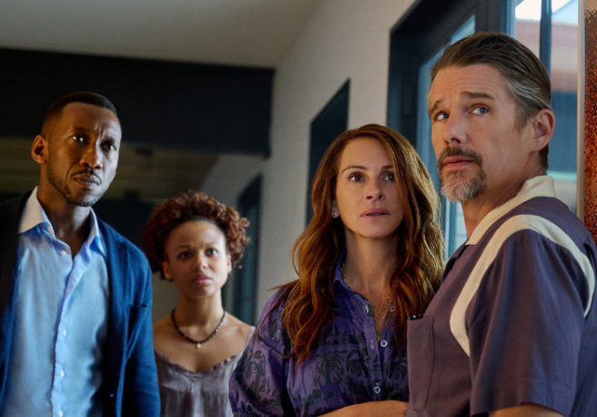 Netflix shares trailer & release date for new Julia Roberts film