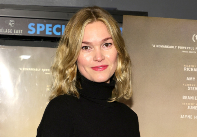 Julia Stiles reveals she secretly welcomed her third child last year