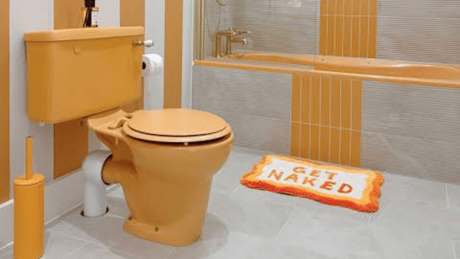 Stacey Solomon’s bathroom has us all going retro with colour